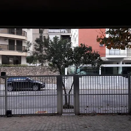Apartamento Condomínio Vermon Praia da Enseada-3